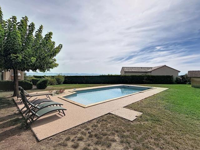 Location maison, m² T 5 à Cheminas, 1 600 €