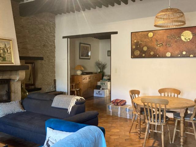 Location maison, m² T 5 à Lambesc, 1 258 €