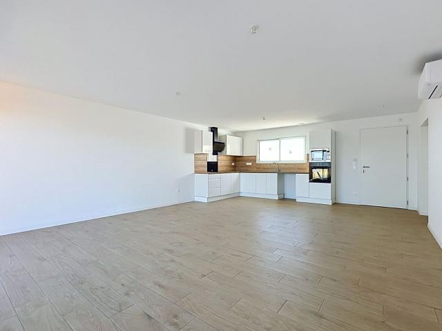 Location maison, m² T 5 à L'Houmeau, 1 773 €