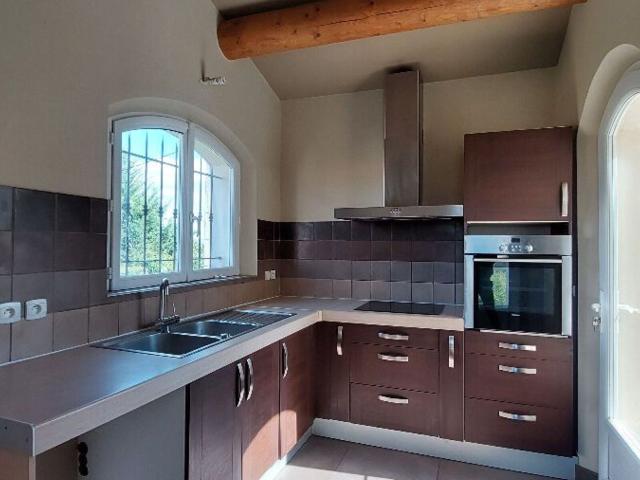Location maison, m² T 5 à Manosque, 1 550 €