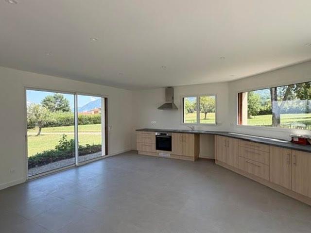 Location maison, m² T 5 à Neydens, 3 200 €