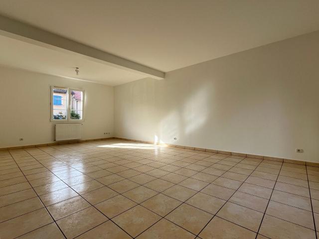 Location maison, m² T 5 à Peltre, 1 500 €
