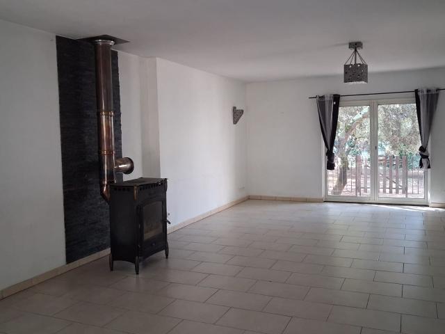 Location maison, m² T 5 à Rognes, 1 730 €