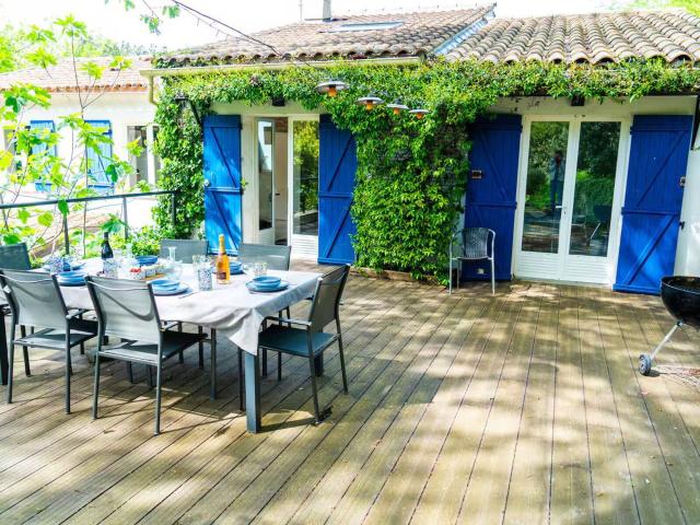 Location maison, m² T 5 à Roquefort les Pins, 4 310 €
