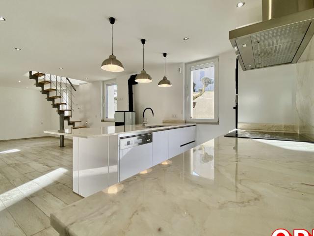 Location maison, m² T 5 à Saint Didier, 1 950 €