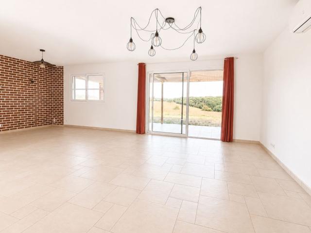 Location maison, m² T 5 à Saint Gauzens, 1 100 €