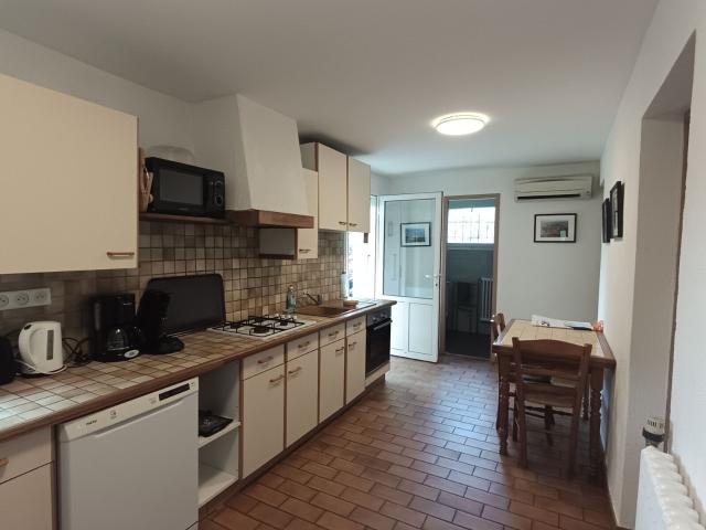 Location maison, m² T 6 à Les Vans, 1 200 €
