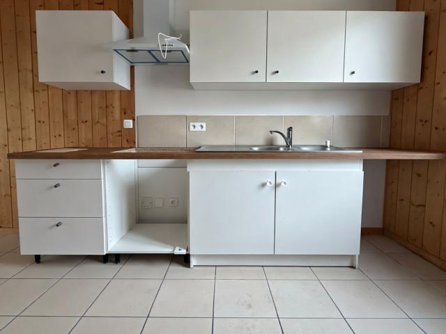Location maison, m² T 6 à Rochefort, 1 035 €
