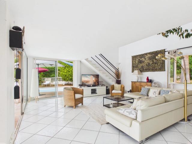 LOCATION MAISON MEUBLEE 5 PIECES 180M2