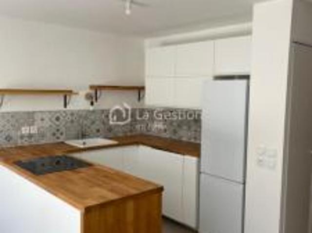 location maison meze 4 pièces 91 m2 herault 34140 1300 € / mois