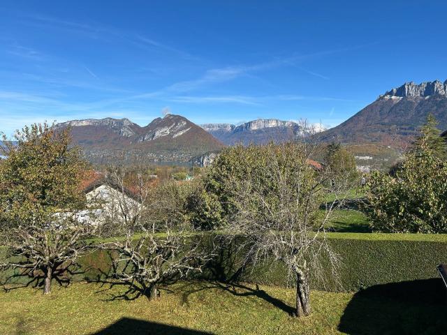 Location maison mitoyenne 6 pièces 150.39 m² à Saint Jorioz 74410 2 800 €