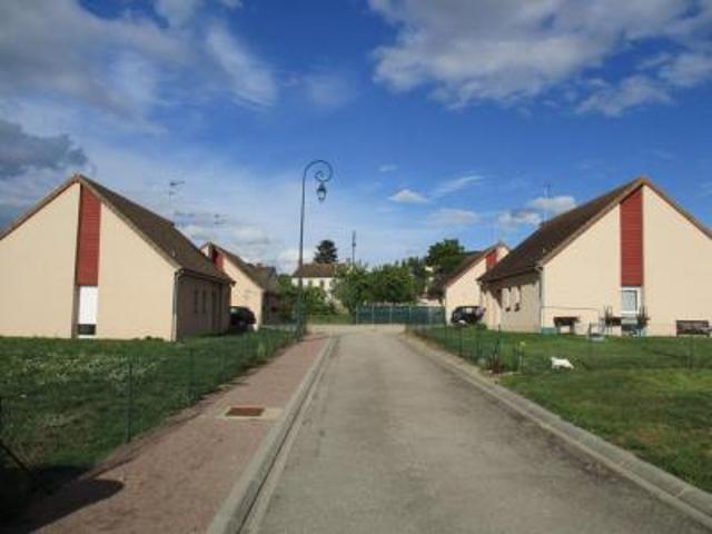 location maison murat 4 pièces 76 m2 allier 03390 543 € / mois