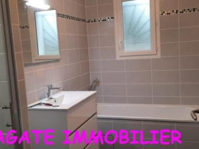 location maison noaillan 4 pièces 96 m2 gironde 33730 995 € / mois