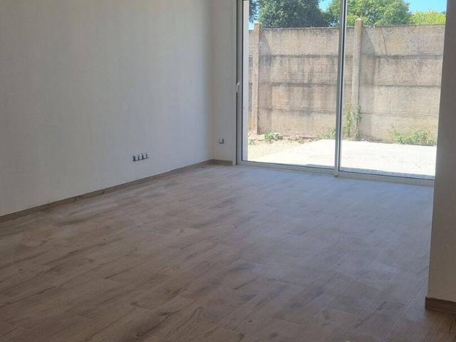 Location Maison neuve 83 m² à Les Mathes 991 ¤ CC /mois