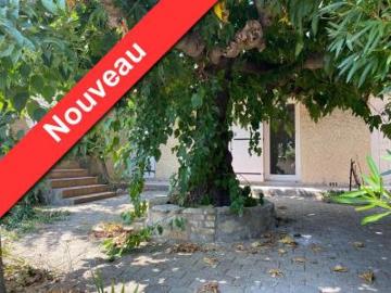 location maison nimes 4 pièces 92 m2 gard 30000 1015 € / mois