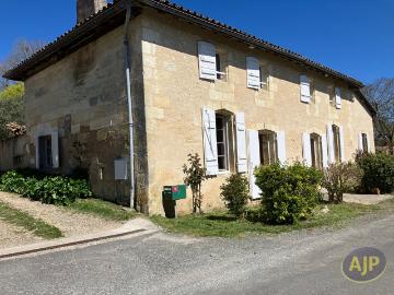 Location maison Savignac De L Isle: 1 090 € AJP Immobilier Libourne