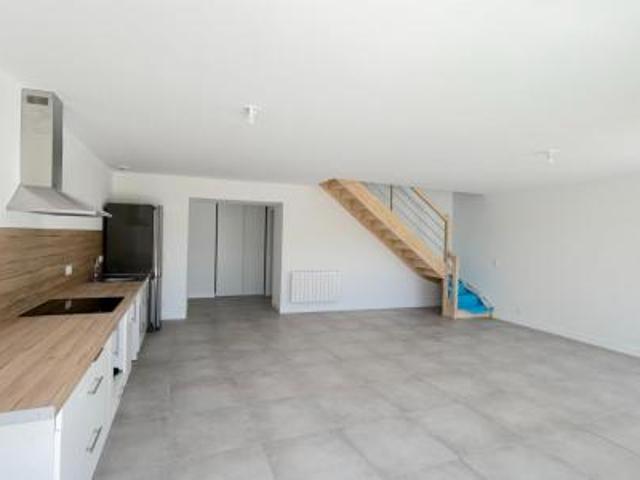 location maison saint andre de cubzac 5 pièces 137 m2 gironde 33240 1295 € / mois