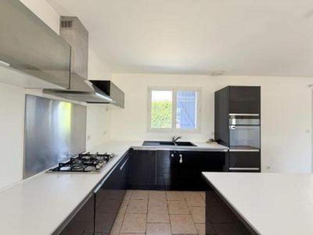 location maison saint hilaire sous charlieu 99 m2 loire 42190 850 € / mois