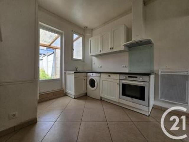 location maison saint just en chaussee 2 pièces 37 m2 oise 60130 680 € / mois