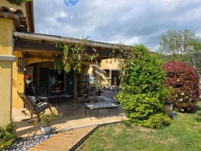 location maison seillans 5 pièces 137 m2 var 83440 1880 € / mois