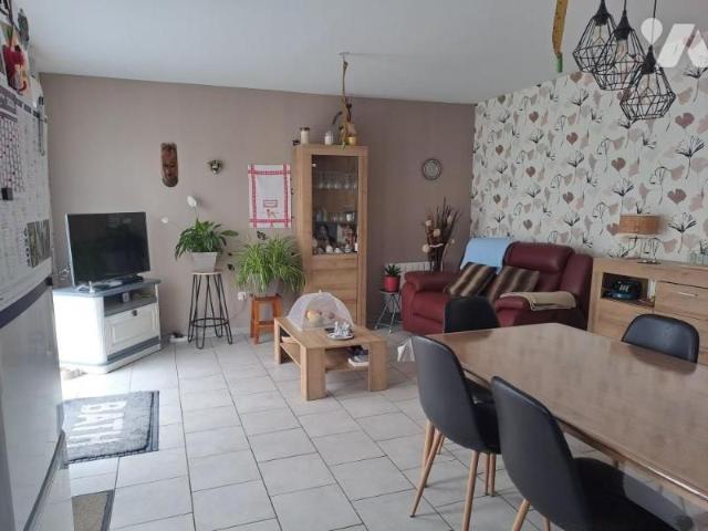 Location maison semi mitoyenne à Andres