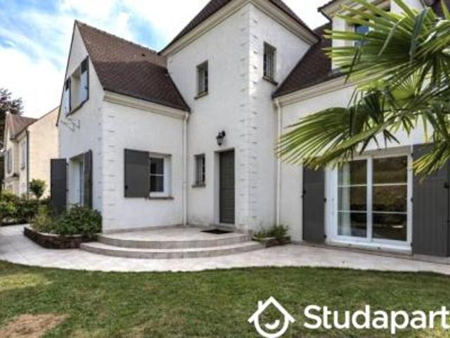 location maison serris 7 pièces 250 m2 seine et marne 77700 8000 € / mois