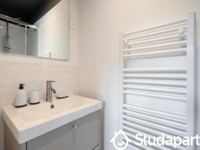 location maison paris 18eme arrondissement 13 m2 paris 75018 1100 € / mois