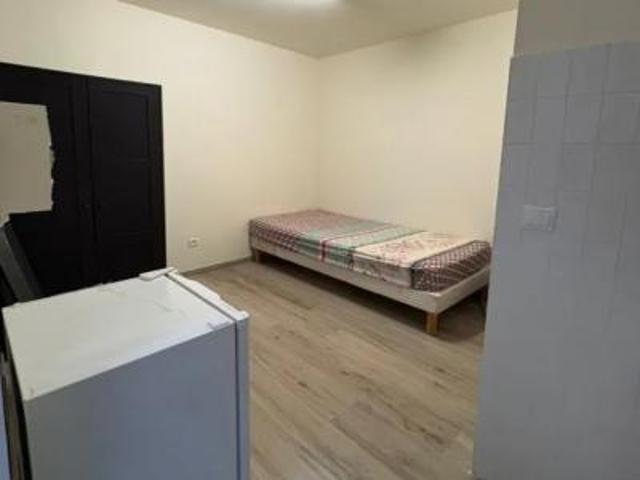 location maison paris 18eme arrondissement 13 m2 paris 75018 700 € / mois