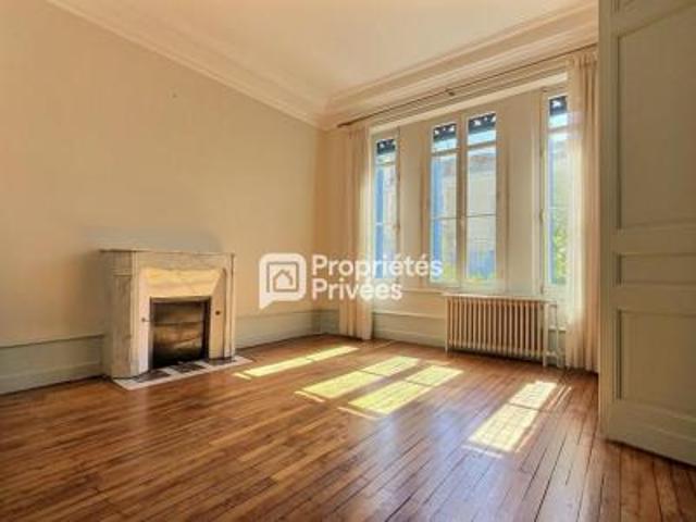 location maison perigueux 8 pièces 236 m2 dordogne 24000 1500 € / mois