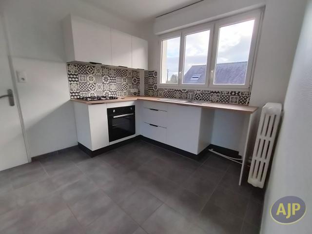Location maison Plesse: 765 € AJP Immobilier Blain