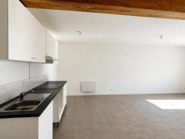 location maison pugnac 4 pièces 91 m2 gironde 33710 920 € / mois