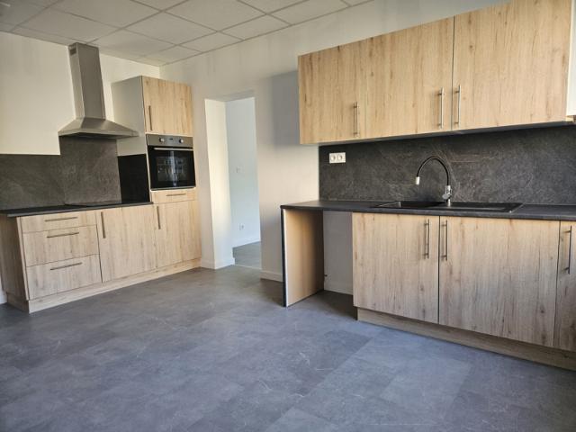 LOCATION MAISON RÉNOVÉE 106 m2 DISPONIBLE TEILLE