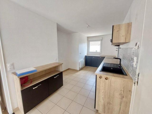 Location / Maison T3