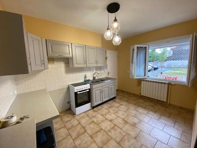 LOCATION: maison T3 bis 90 m² à AUSSILLON