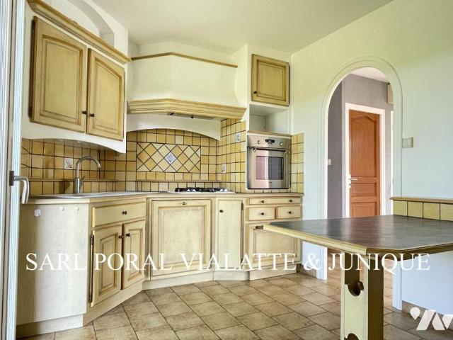 LOCATION MAISON T4 LEYMENT