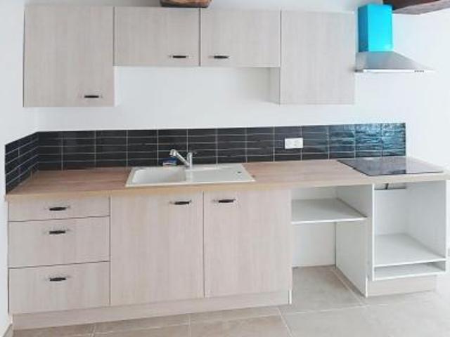 location maison tavernes 5 pièces 124 m2 var 83670 880 € / mois
