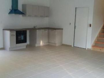 location maison tabanac 4 pièces 100 m2 gironde 33550 900 € / mois