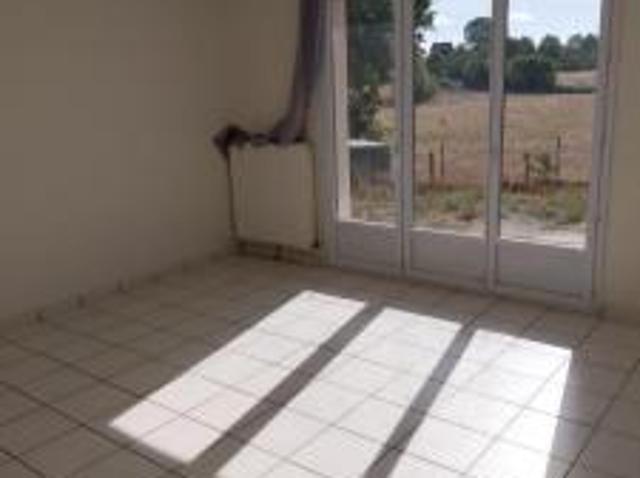 location maison tronget 3 pièces allier 03240 495 € / mois