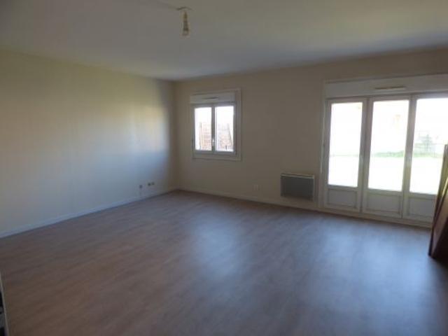 Location / Maison Type 4 à PIERREFITTE SUR SAULDRE
