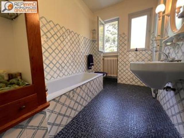 location maison valence 5 pièces 160 m2 drome 26000 953 € / mois