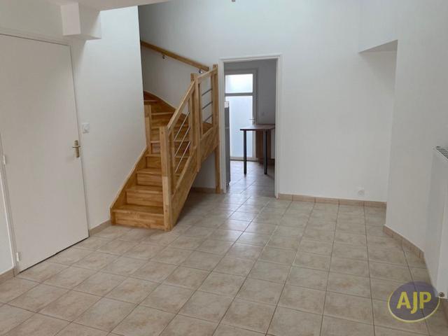 Location maison Vallet: 904 € AJP Immobilier Clisson