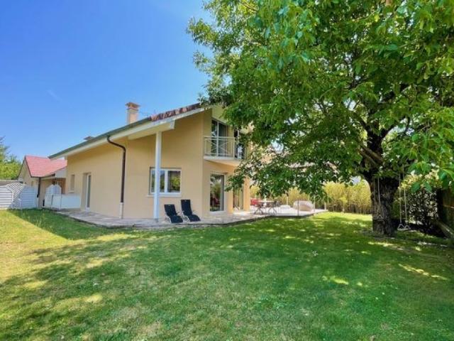 Location maison Versonnex 6 pièces 204m² 3950€ | Matesa Immobilier