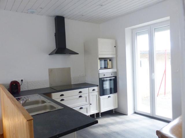 Location Maison vide 4 pièces, 67,39 m² Laussonne
