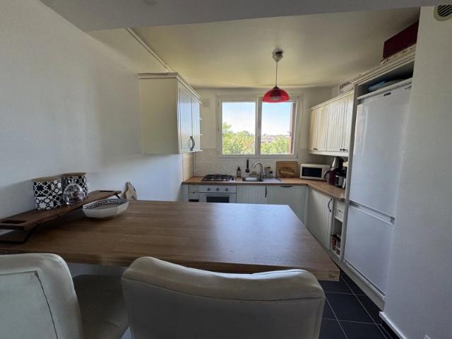 location meublé 4 pièces à Arcueil 1600€ c/c