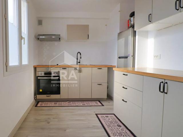 LOCATION MEUBLE Appartement Marseille 3 pièces Dernier étage Zéro travaux Triple exposition