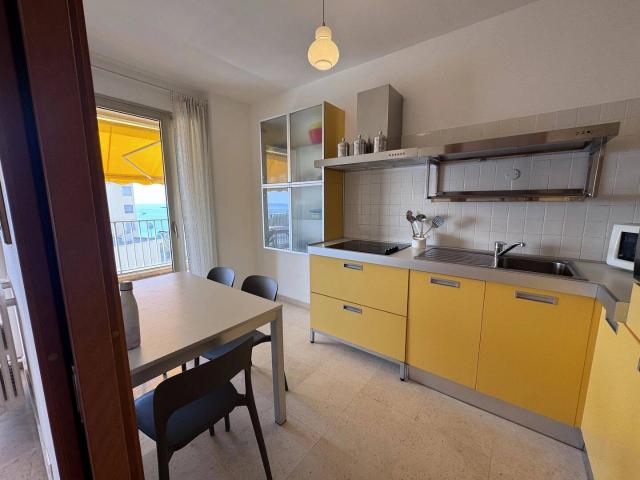 Location meublé Grand appartement 4 pièces avec vue mer à Sole