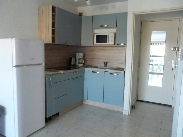 LOCATION MEUBLÉE À L’ANNÉE – STUDIO CABINE 31 M2 ET PARKING PRIVÉ – CAP D’AGDE