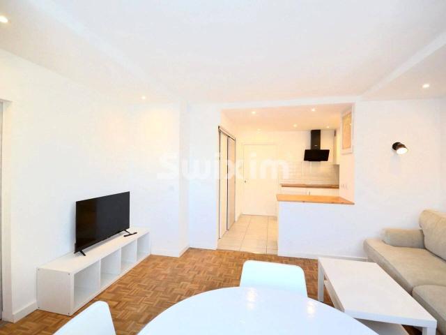 Location meublée Appartement de Type 2 avec stationnement à Anne