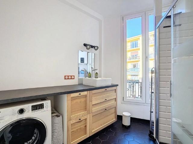 Location meublée appartement 2 pièces Nice centre