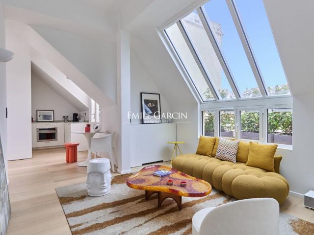 Location meublée Appartement 45m² 75008 Paris Matignon/Champs Elysées Terrasse